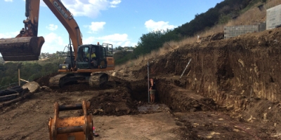 sloping block 3 400x200 72dpi